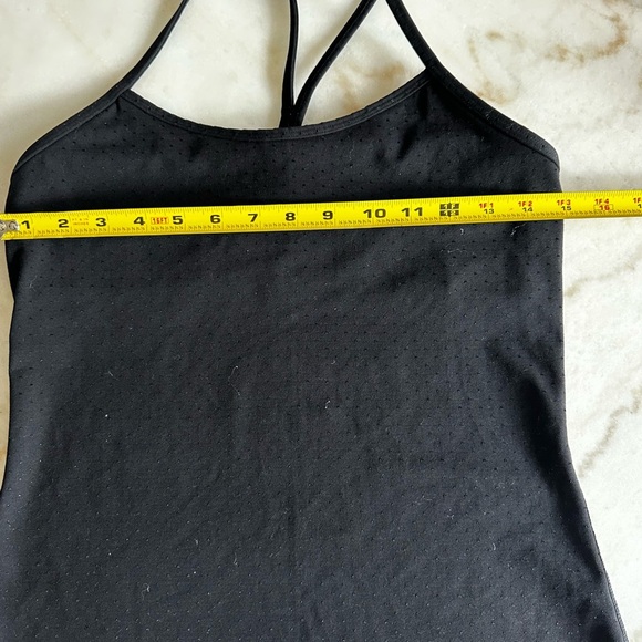 Lululemon 8 Black with polka dot texture Strappy Tank Top - Picture 2 of 6